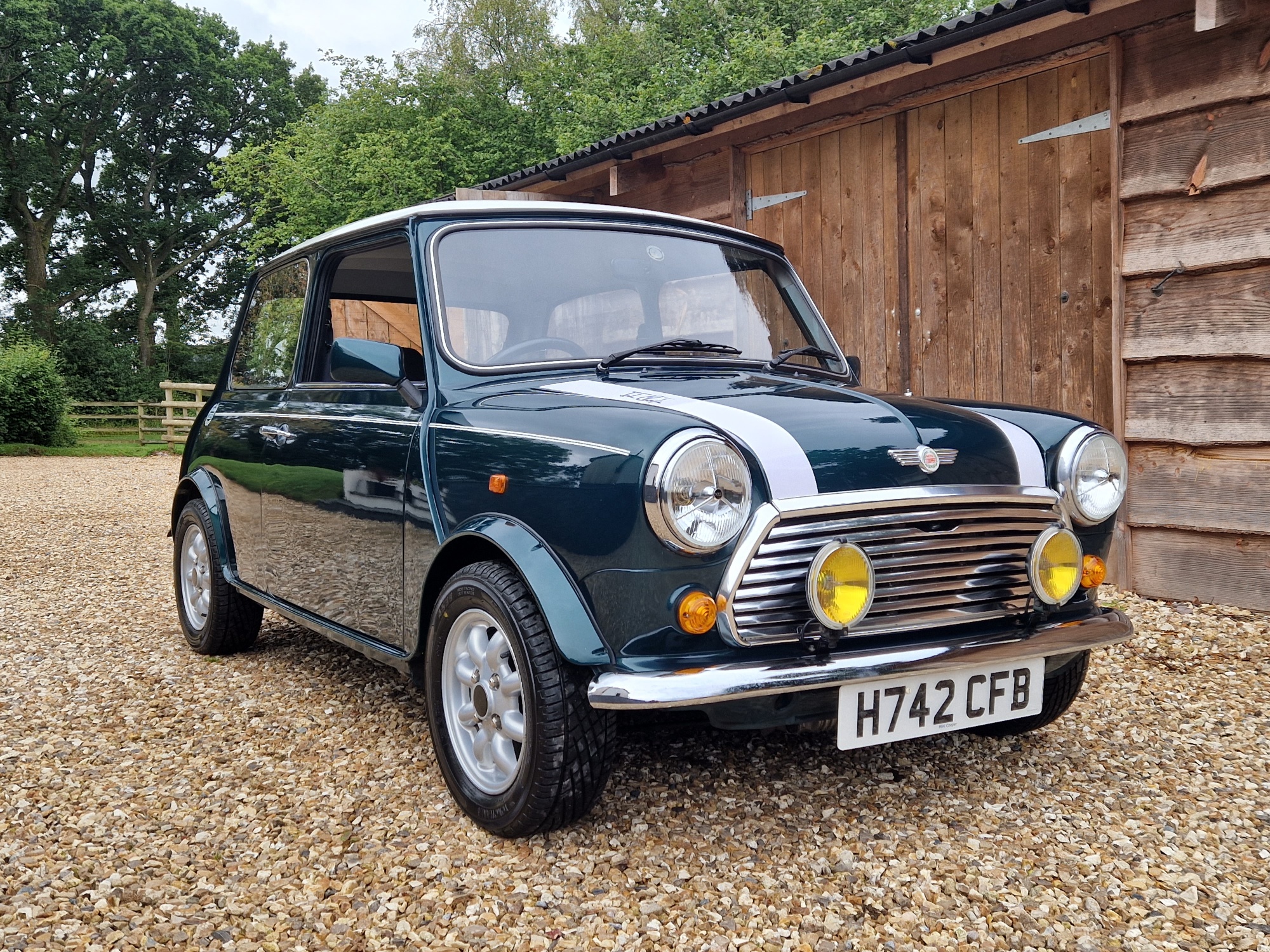 ** NOW SOLD ** Outstanding 1991 Mini Cooper Carburettor Model On Just 6500 Miles From New!