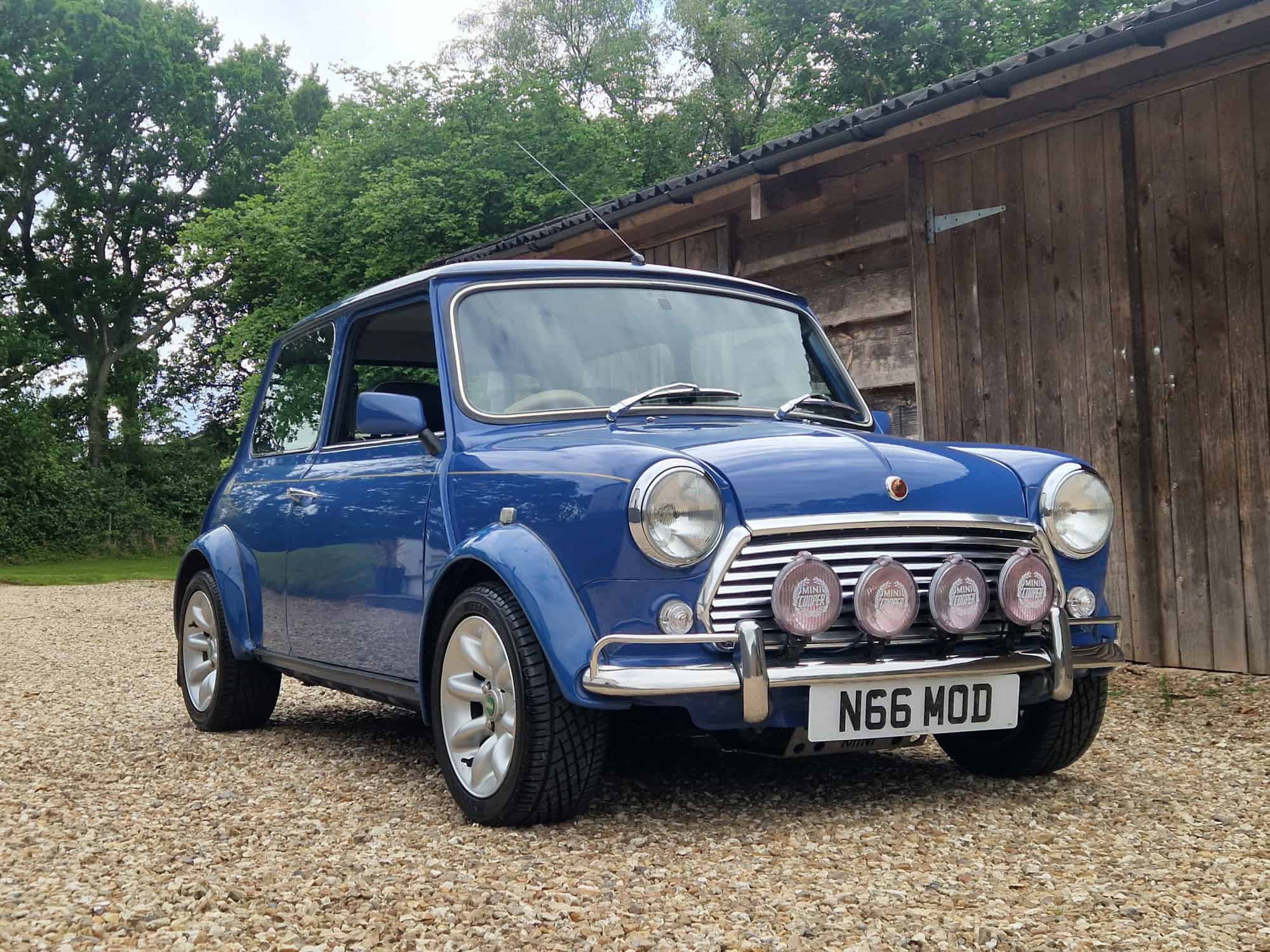 ** NOW SOLD ** 1999 Rover Mini 40 LE In Rare Island Blue On Just 27150 Miles From New!