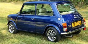 1999 Rover Mini 1.3 MPI In Tahiti Blue With A Cream Interior.
